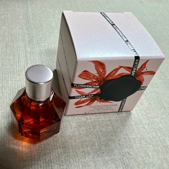 ❤️ Viktor&Rolf Flowerbomb Tiger Lily mini - Picture 3 of 8